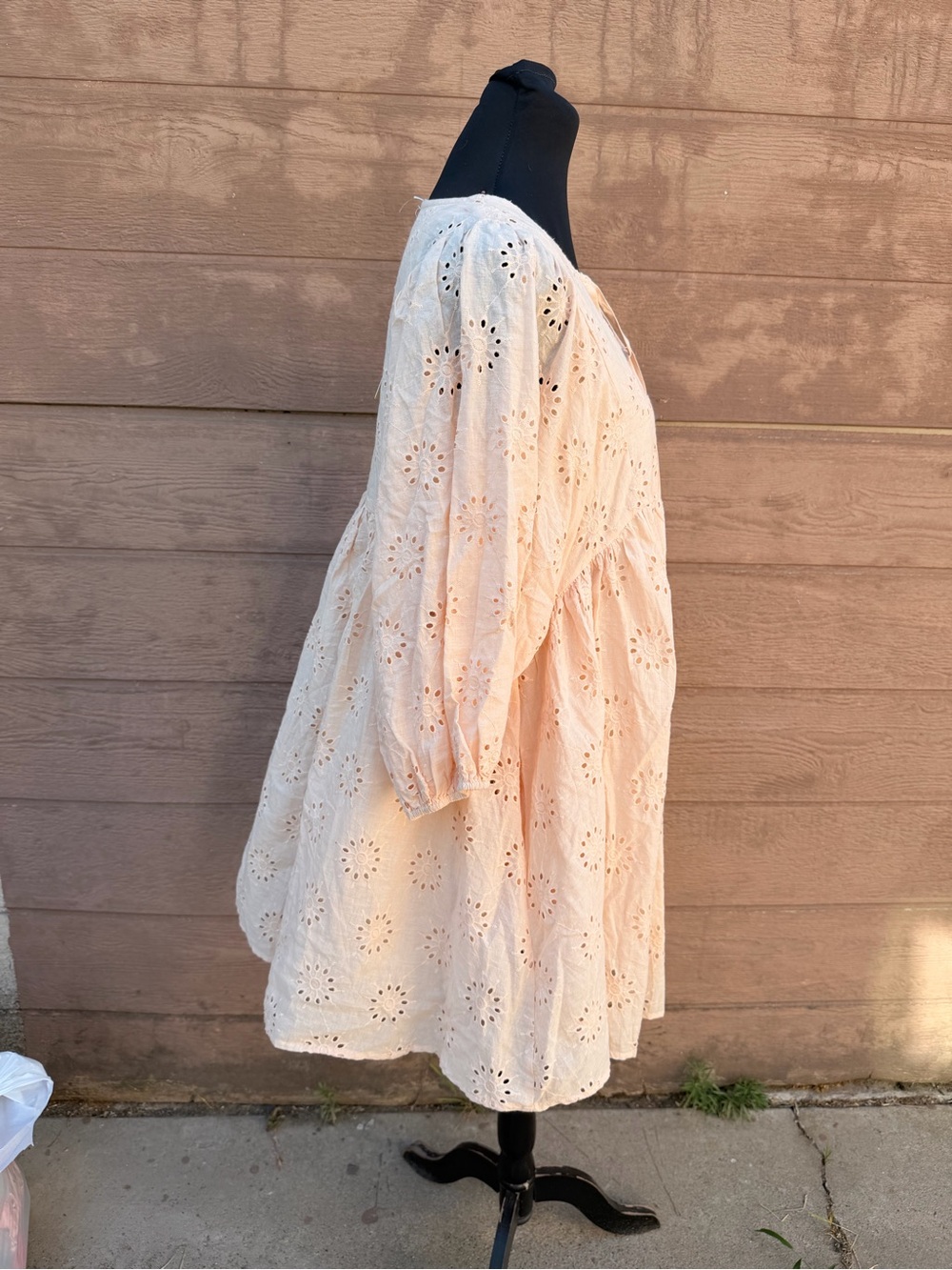 Entro Eyelet Babydoll Mini Dress in Blush - Picture 8 of 13